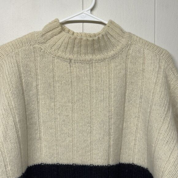 VENEZIA JEANS Nordic Snowflake Pattern 100% Wool Sweater Women 22/24 EUC - Picture 10 of 11